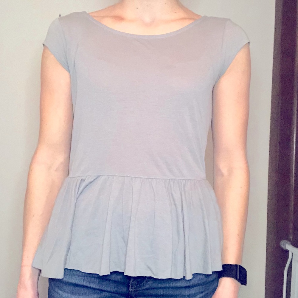 AE light grey peplum tee